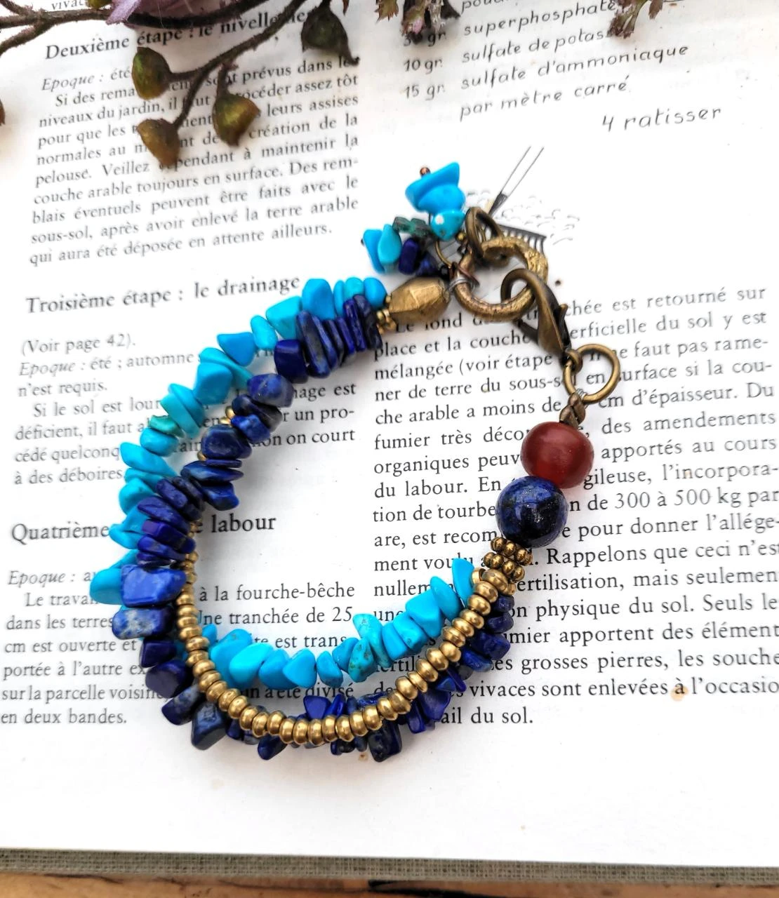 Een romantische, beschermende, 3 rangs, unisex, lapis lazuli, turkoois armband – photo 7